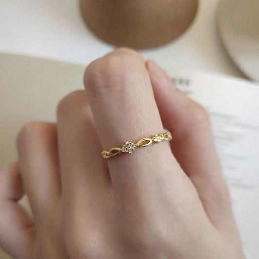 [] Judith Baroque Ring