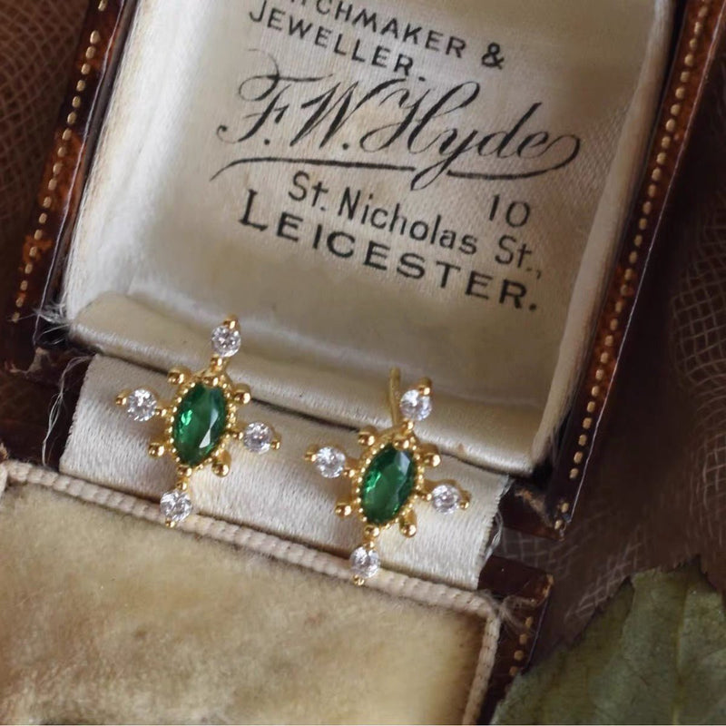 [] Yvette Emerald Stud Earrings
