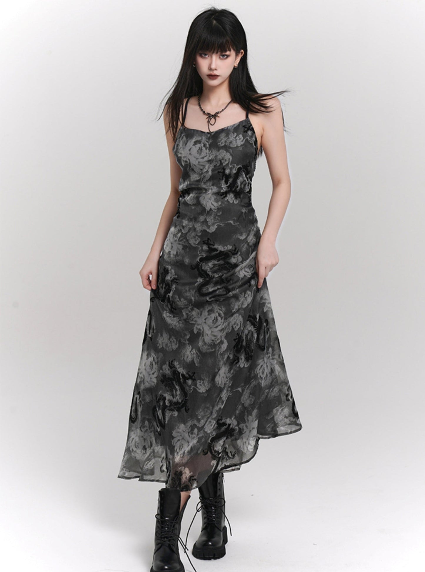 Ladyghost Chinese Style Fitted Maxi Dress - Gray Patterned Sleeveless Ankle-length