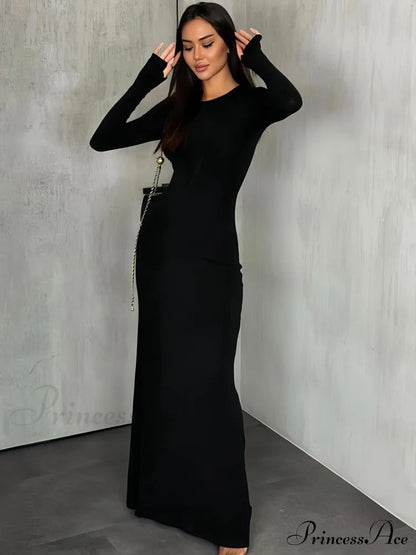 Black Maxi Dress With Long Sleeves and Sleek Silhouette