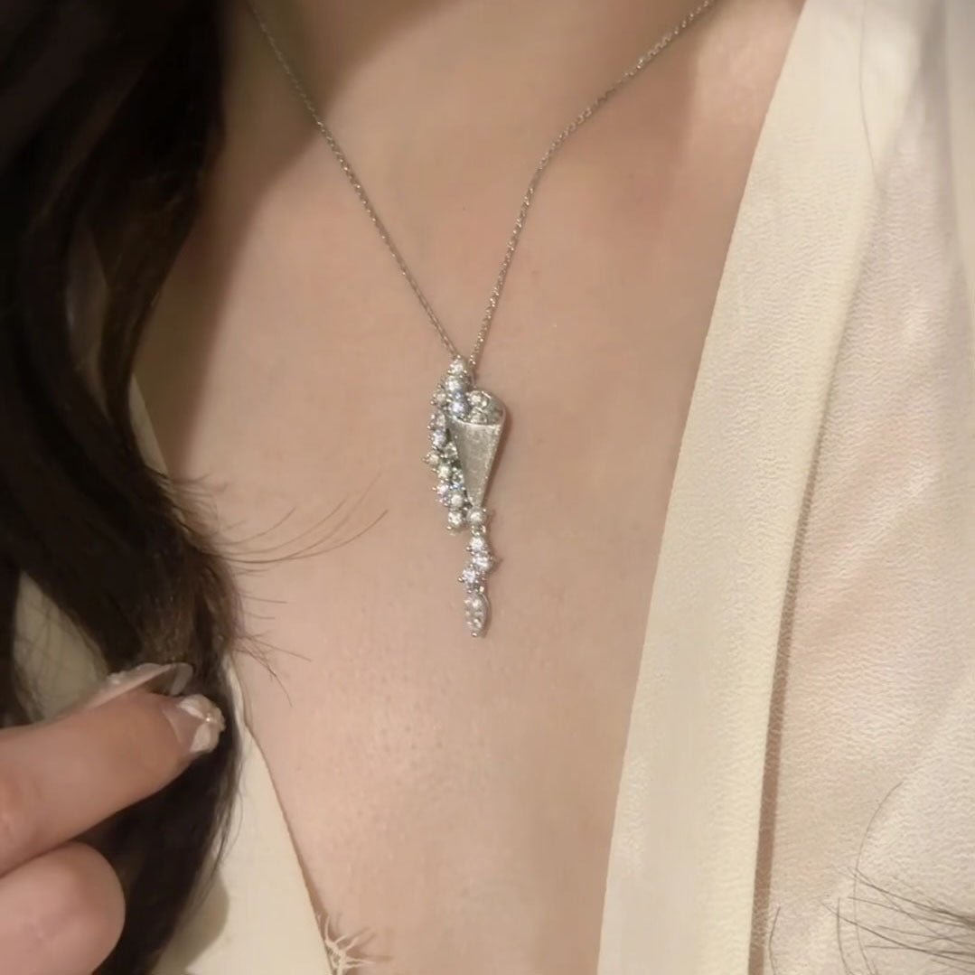 Bouquet De Lune Necklace