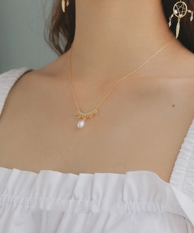 Gold Alloy Zircon Leace Pearl Pendant Necklace