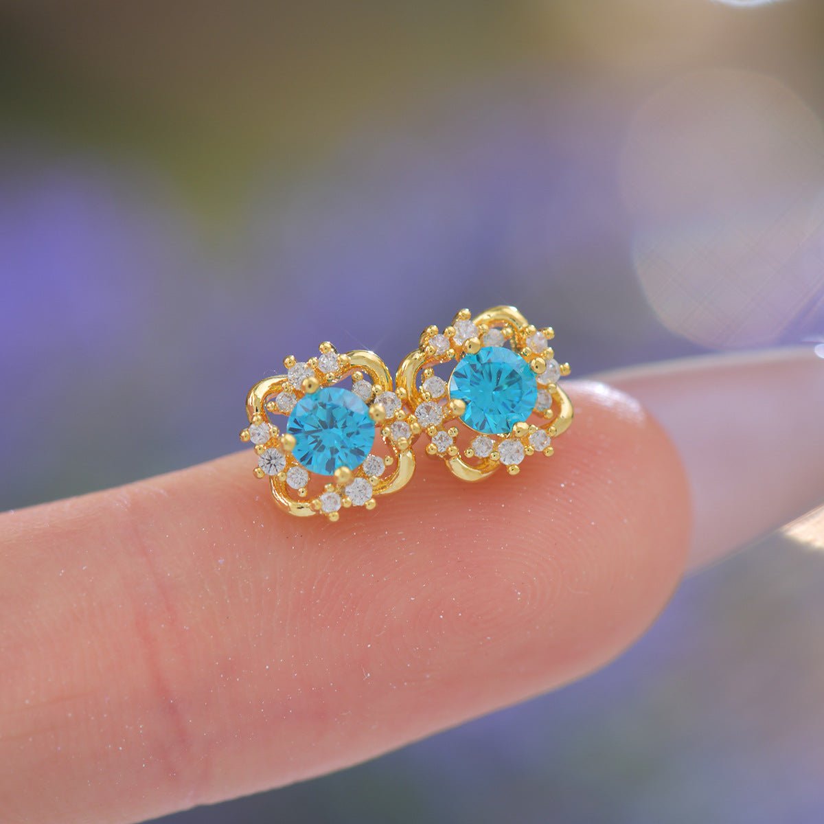 Capri Oceanlight Stud Earrings
