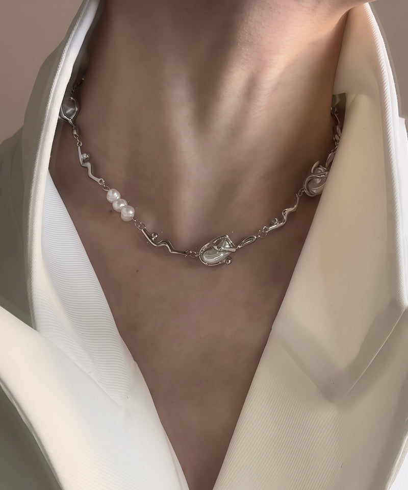 Silvery Asymmetrical Design Pearl Metal Choker
