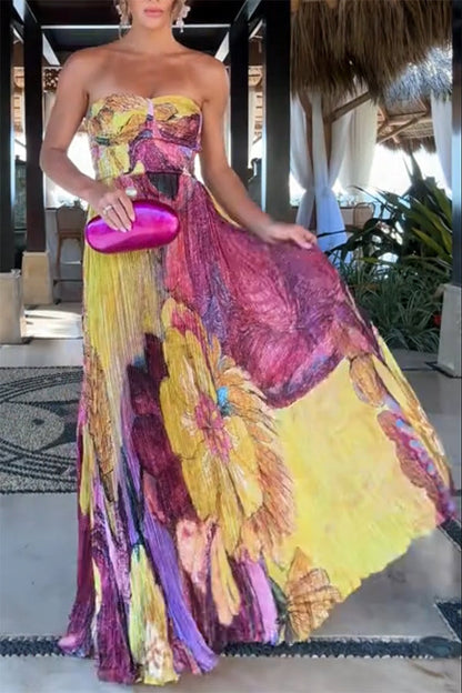 Vibrant and Bold Print Sweetheart Neck Pleated Maxi Dress