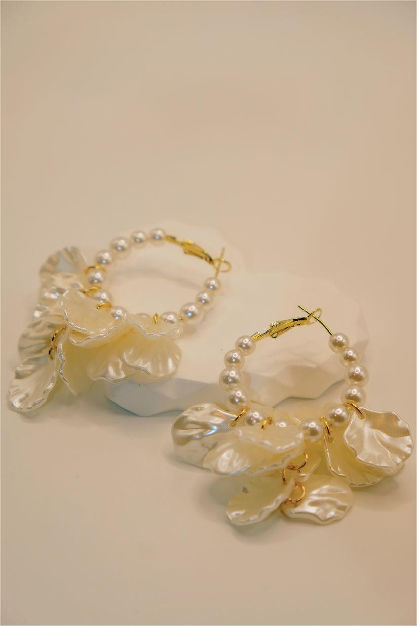 Faux Pearl Round Earrings