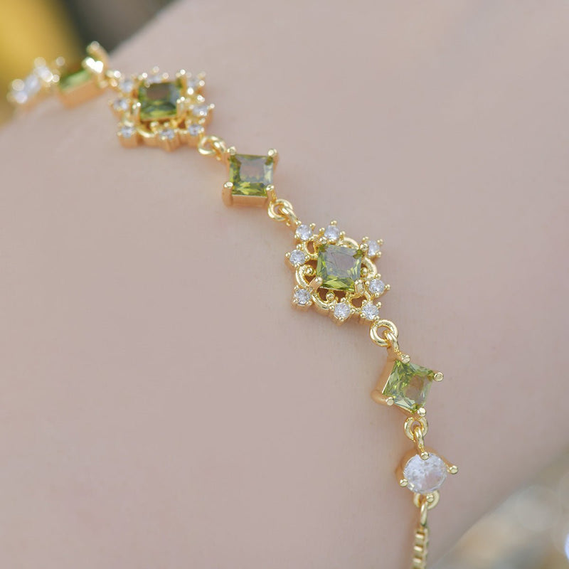 Daphne Bracelet in Green
