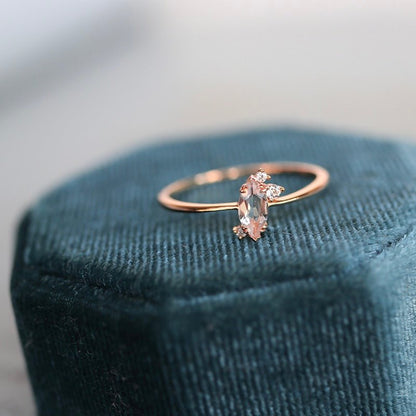 [] Dewdrop Ring