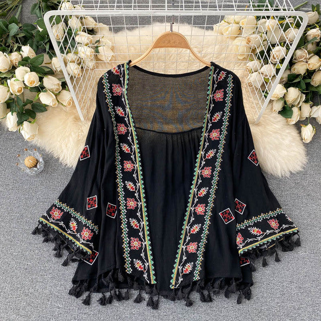 White Embroidered Three-quarter Sleeves Splicing Tassel Cardigan Ar1023
