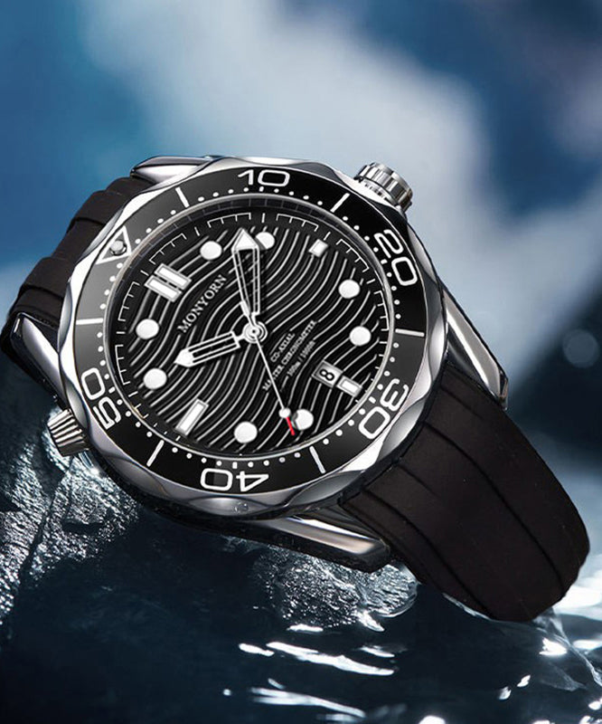 Stylish Black Metal Quartz Movement Silicone Watches