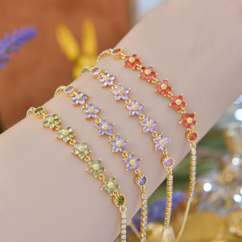 Elaria Bracelet in Pink