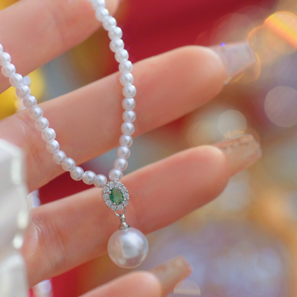 [] Emerald Pearl Necklace