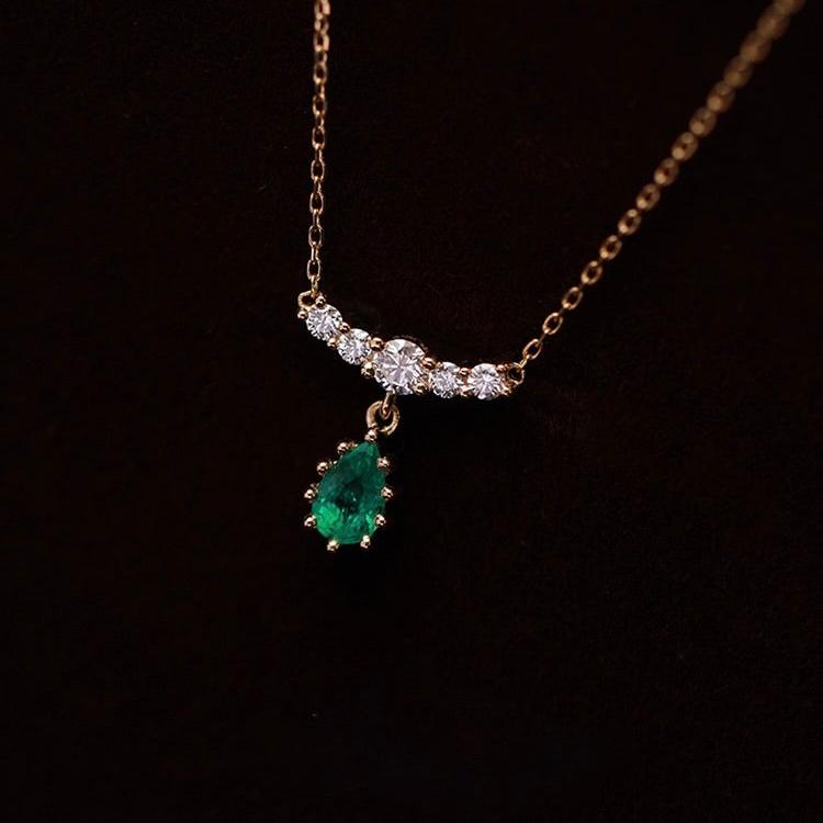 Emerald Waterdrop Necklace