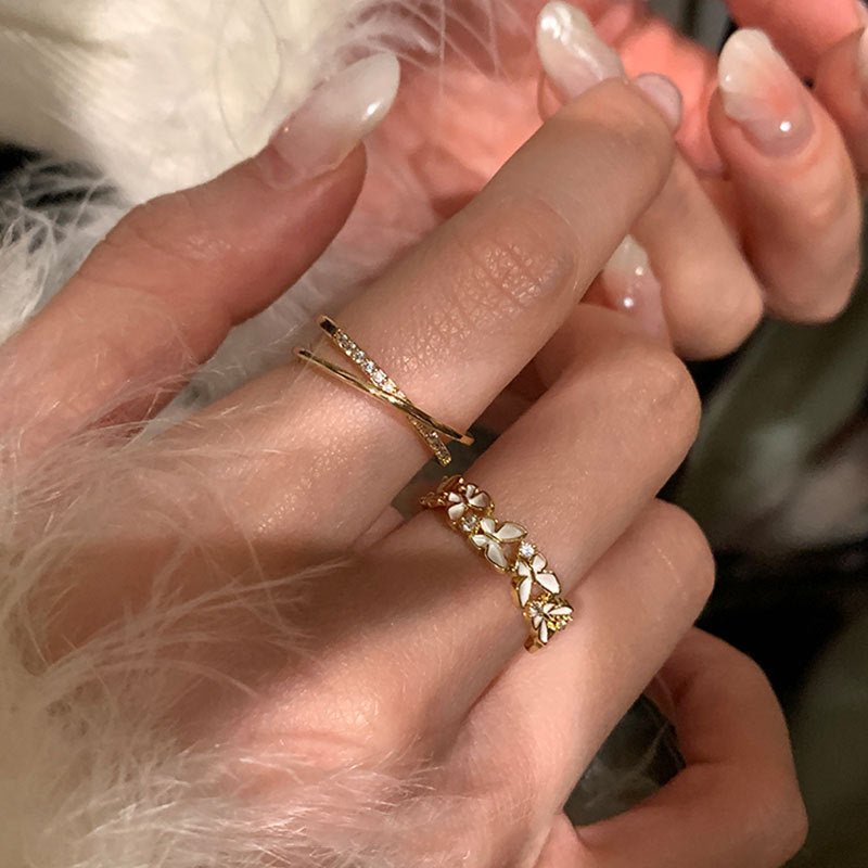 Everdale Cross Ring