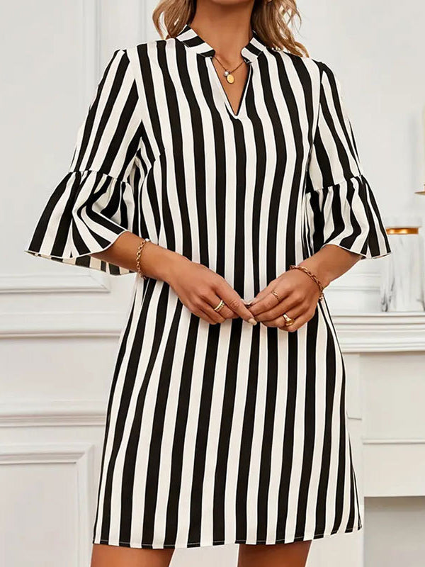 A-line Flared Sleeves Contrast Color Pleated Split-joint Striped V-neck Mini Dresses