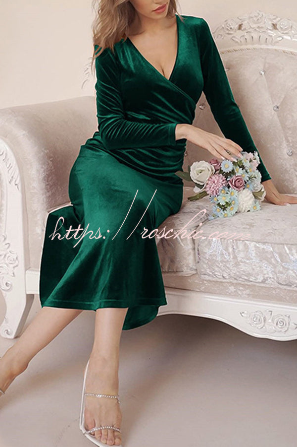 Color Velvet Long Sleeve V-neck Slim Fit Fishtail Maxi Dress