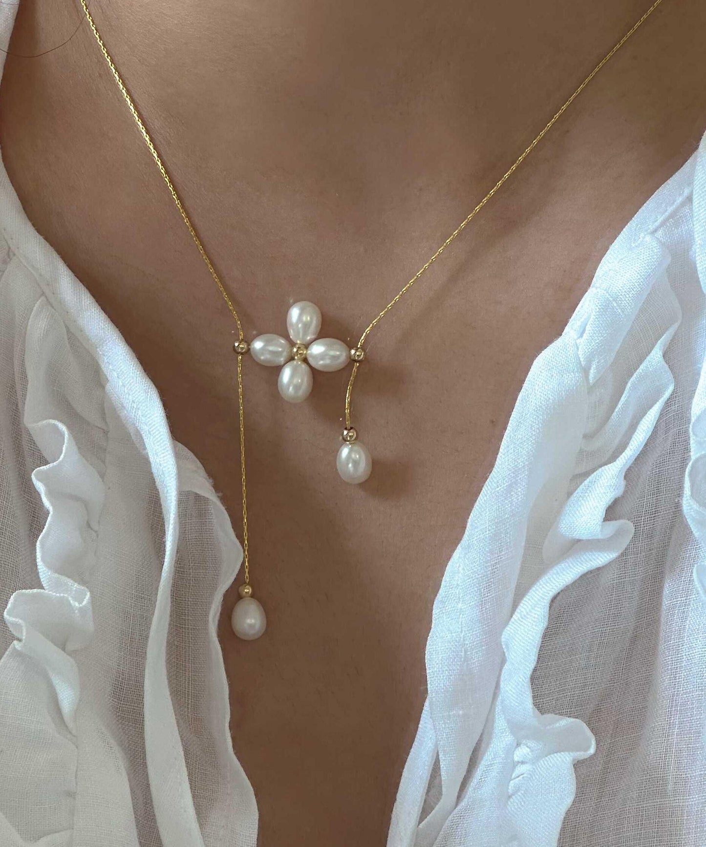 Classy Gold Metal Pearl Adjustable Pendant Necklace