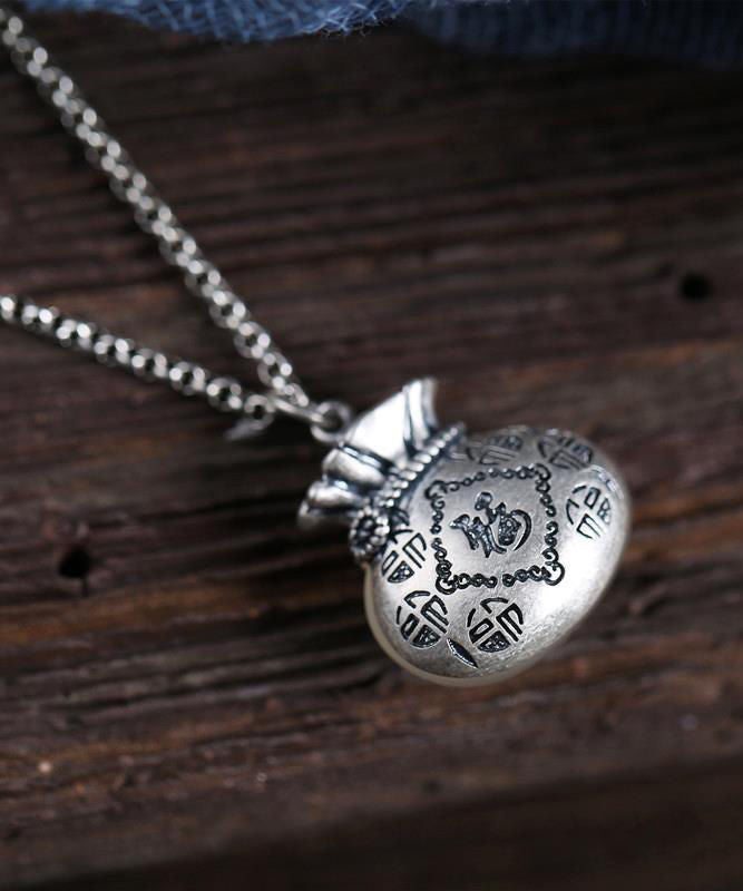 White Sterling Silver Inlaid Jade Pendant Necklace
