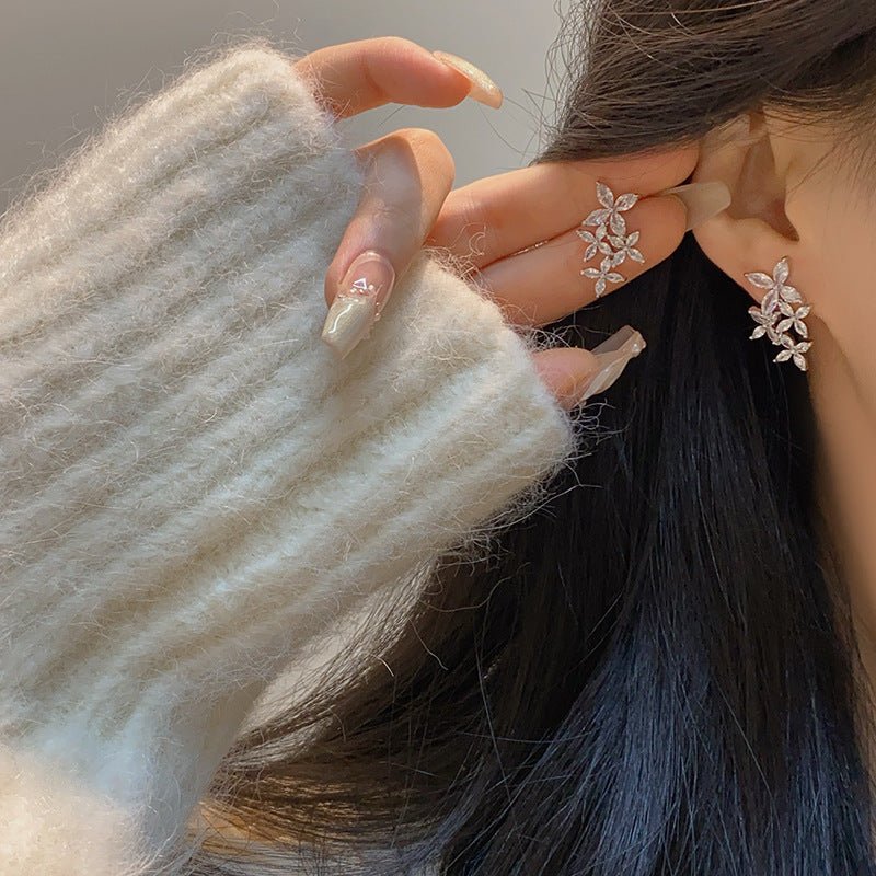 Fleur De Neige Earrings