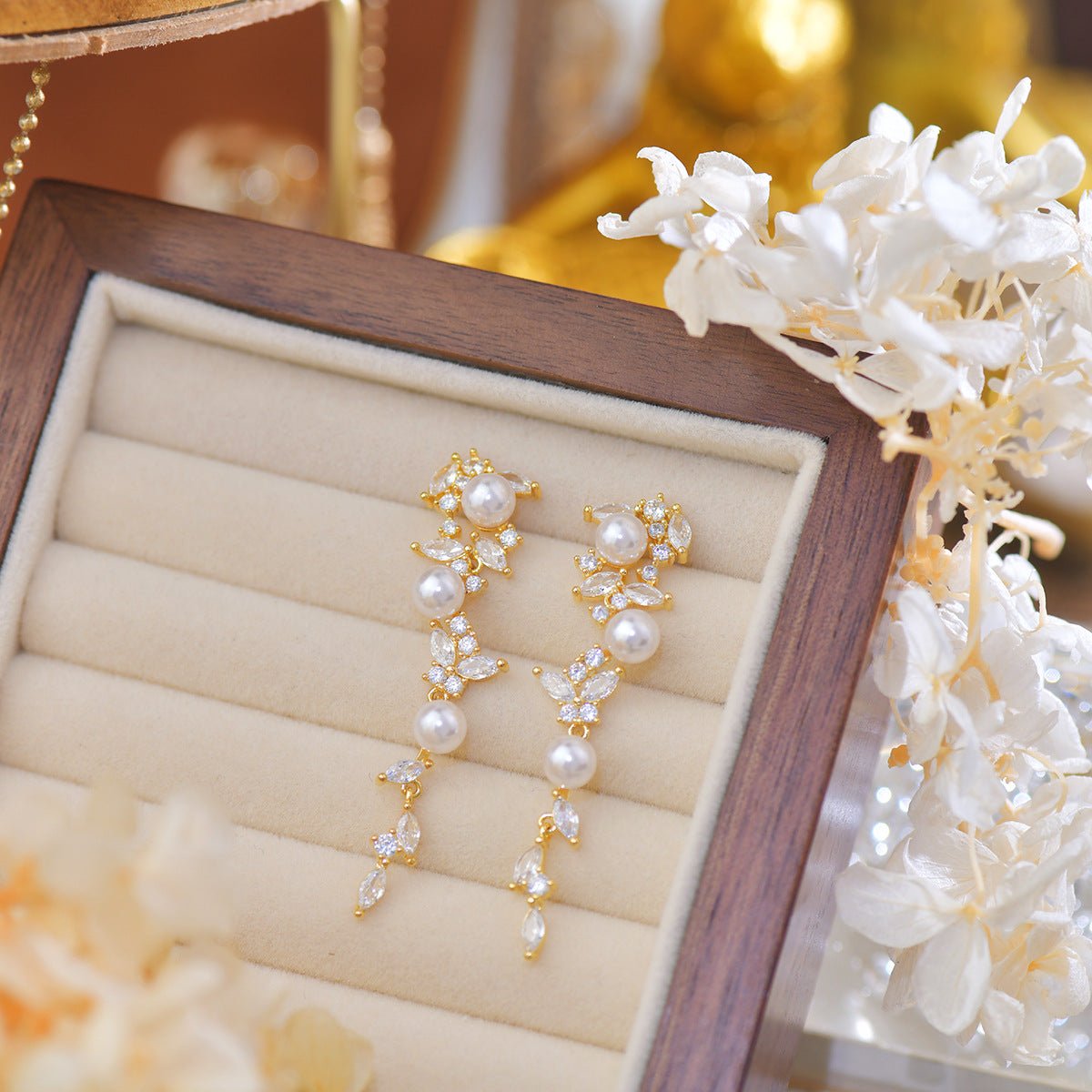 Floraison Pearl Earrings