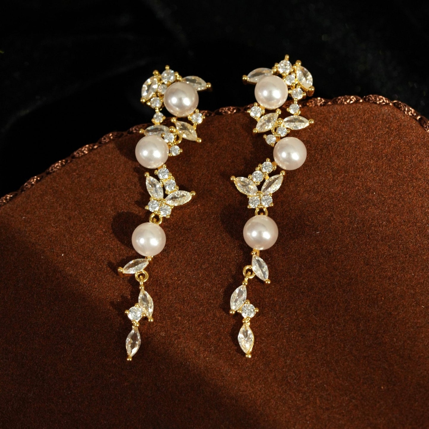 Floraison Pearl Earrings