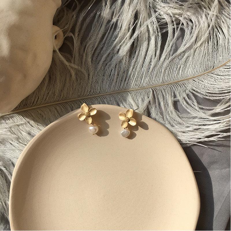 [sample ] Flower Pearl Earrings