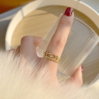 [] Gilded Leaves Ring