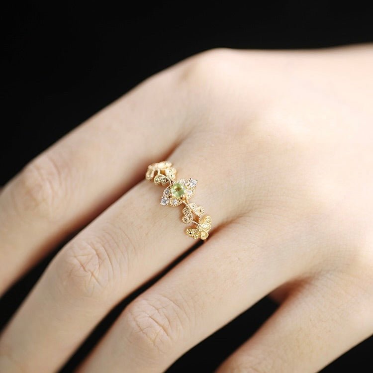 Golden Laurel Ring