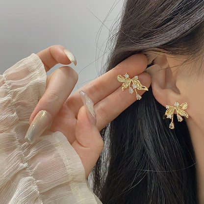 Iris Earrings in Gold