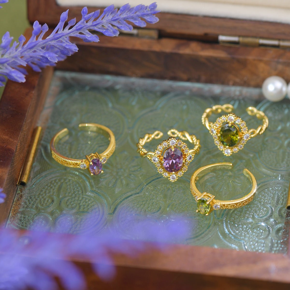 Lilac Laurel Ring