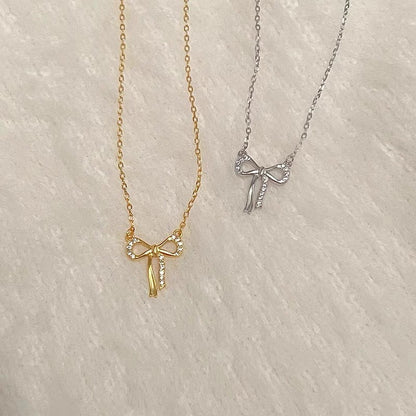 Bow Necklace in Silver