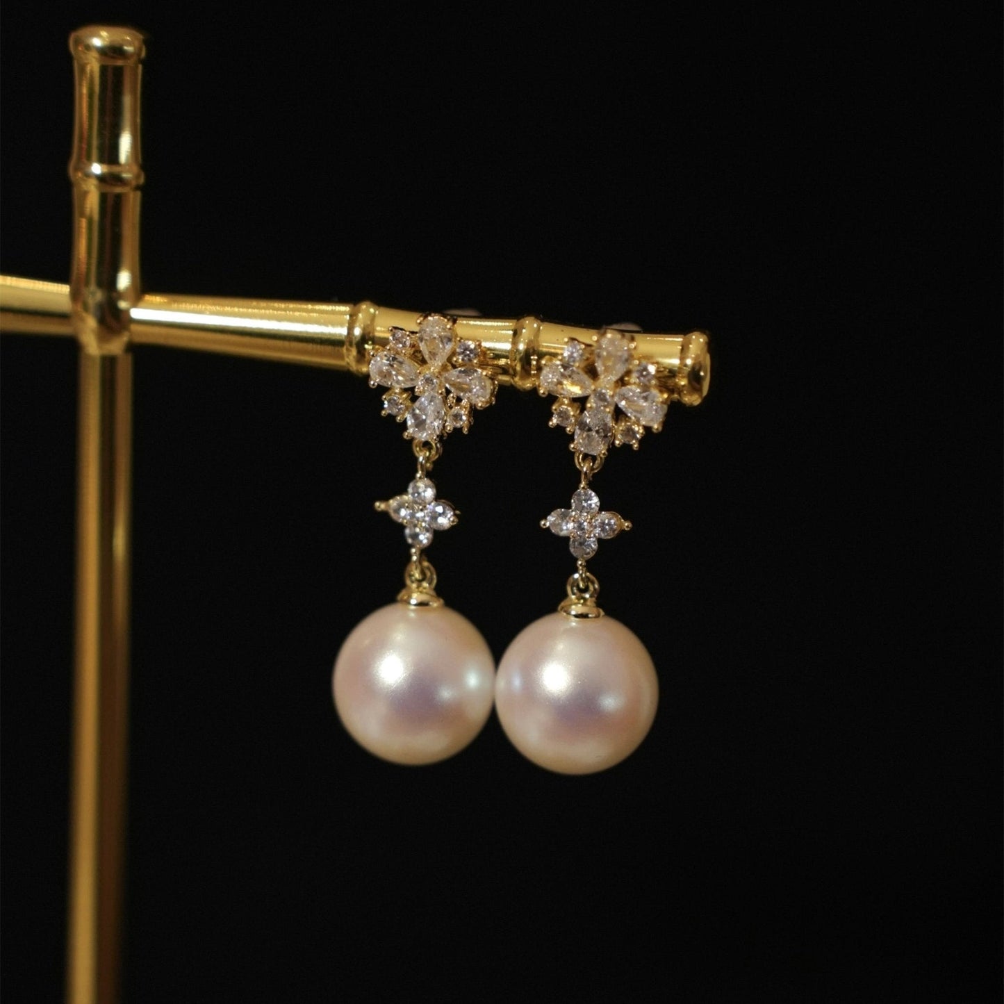Luna Belle Pearl Earrings