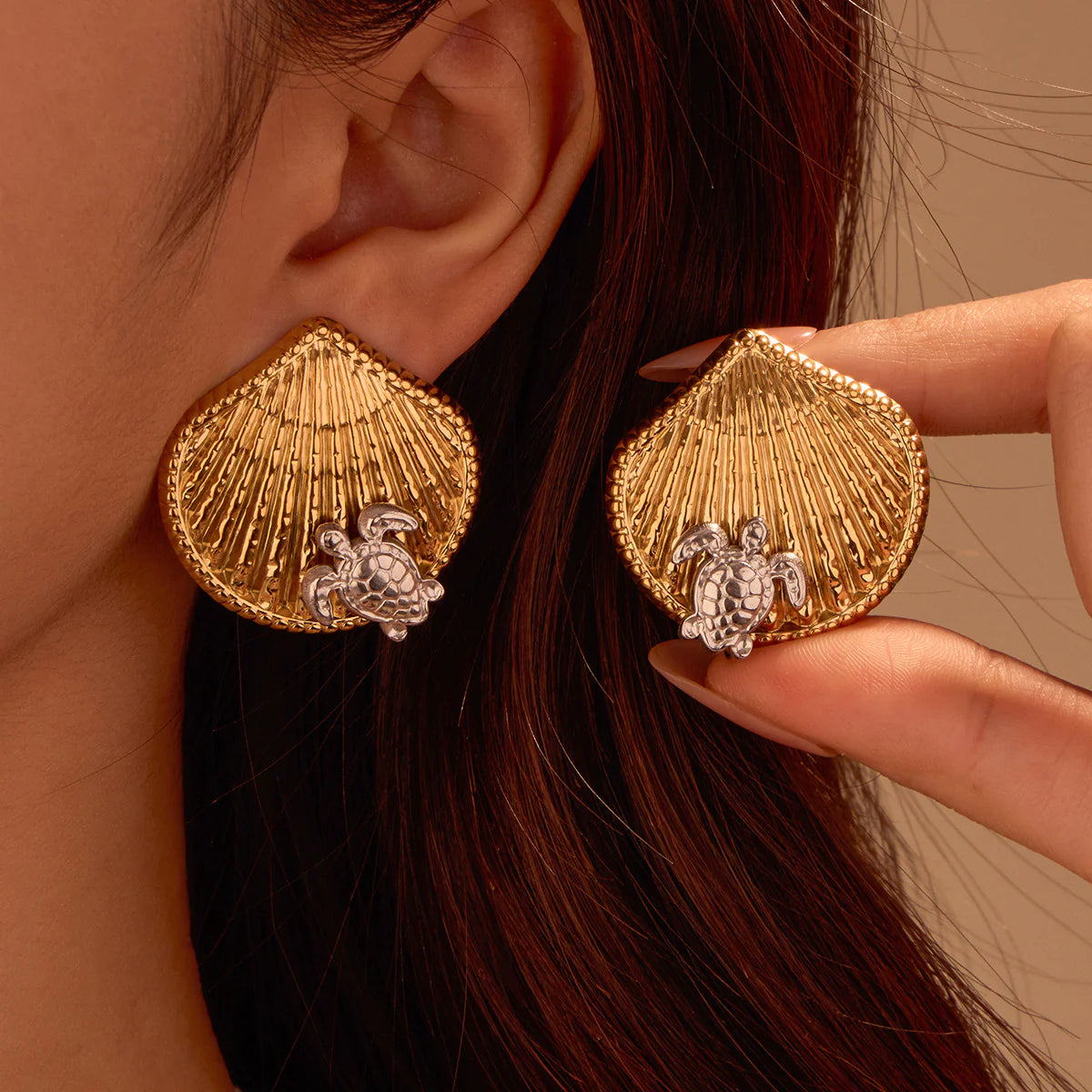 Yashika Starfish Stud Earrings