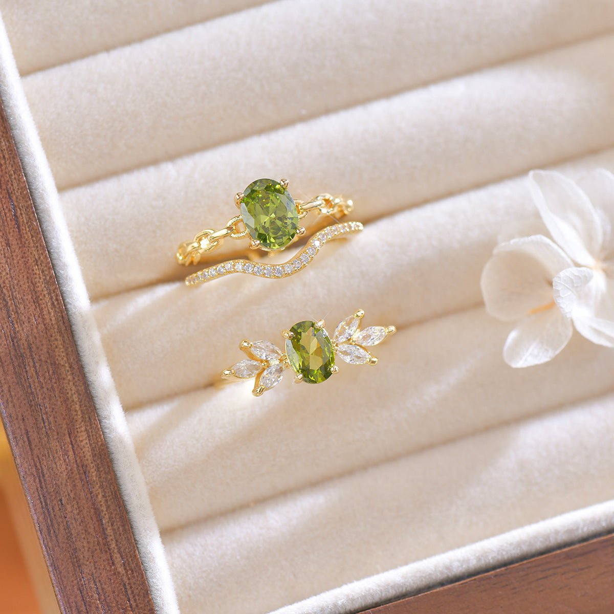 Nicola Peridot Ring