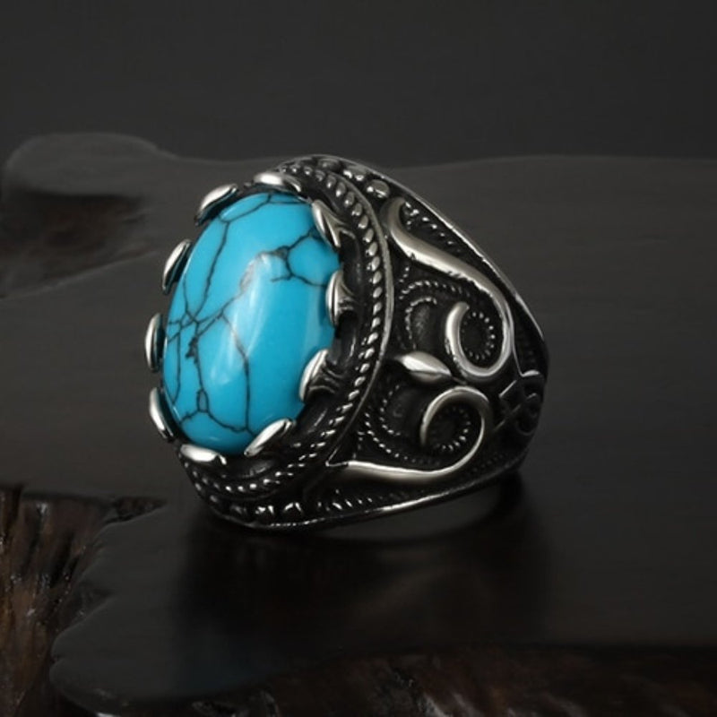 Noble Pattern Gemstone Ring