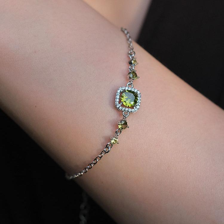 Peridot Baroque Bracelet