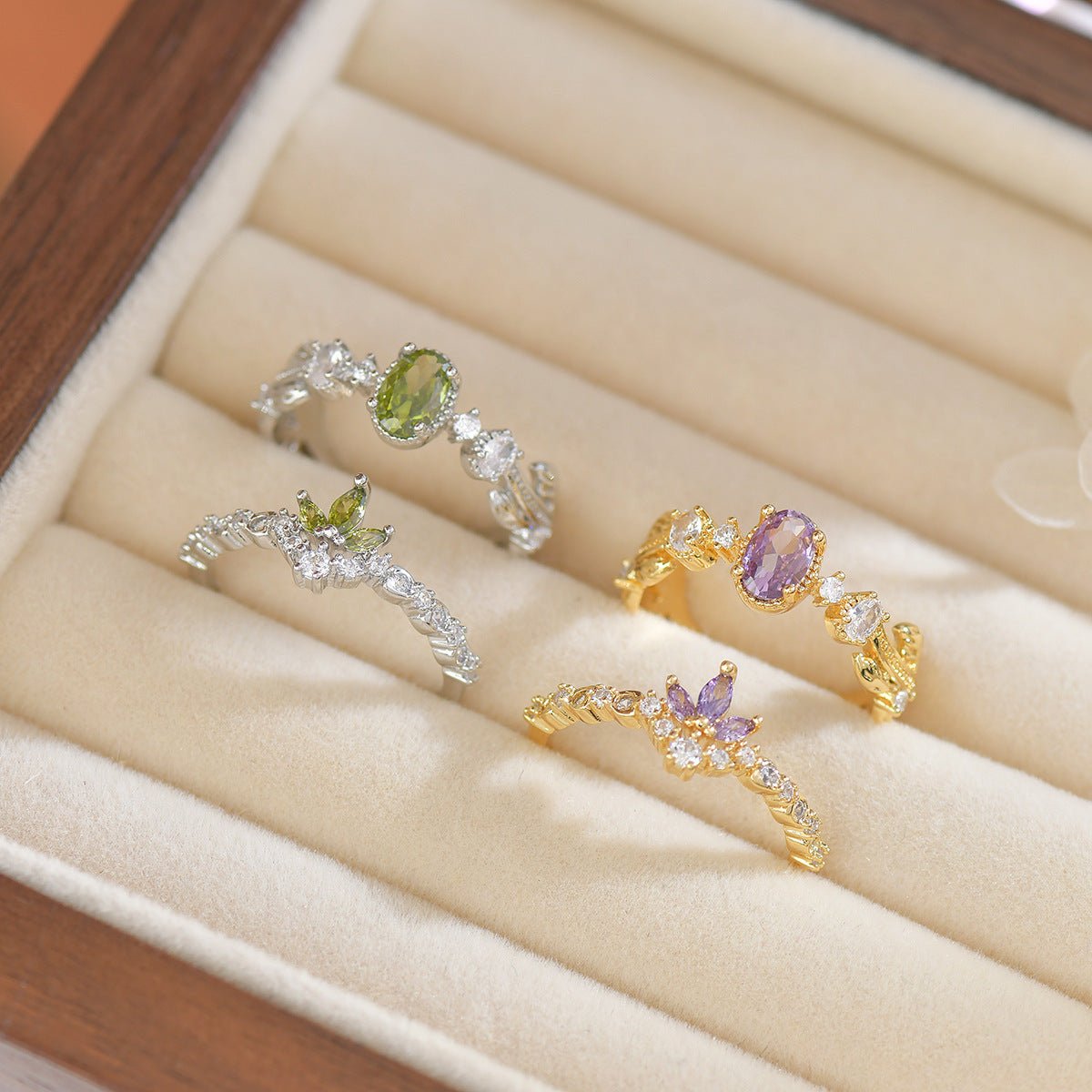 Peridot Rococo Ring Set