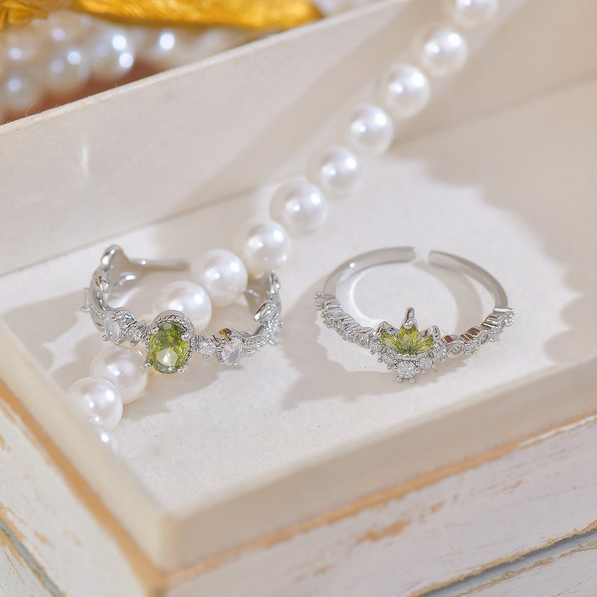 Peridot Rococo Ring Set