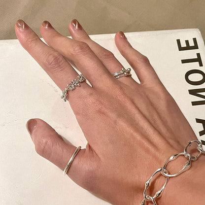 [] Petite Bead Chain Ring
