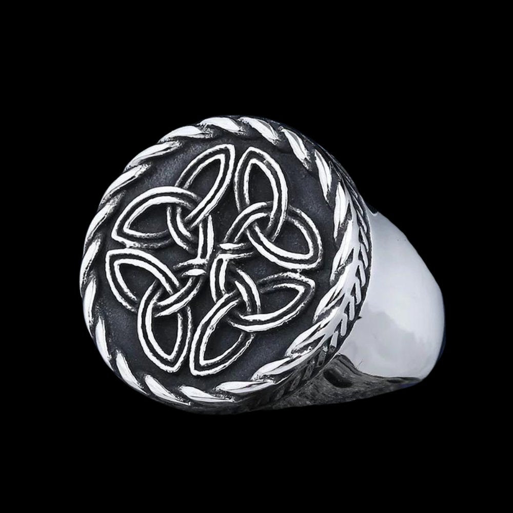Quartet Celtic Knot Ring