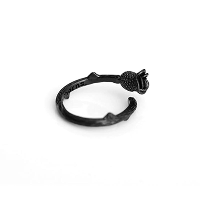 Black Rose Gothic Beauty Ring