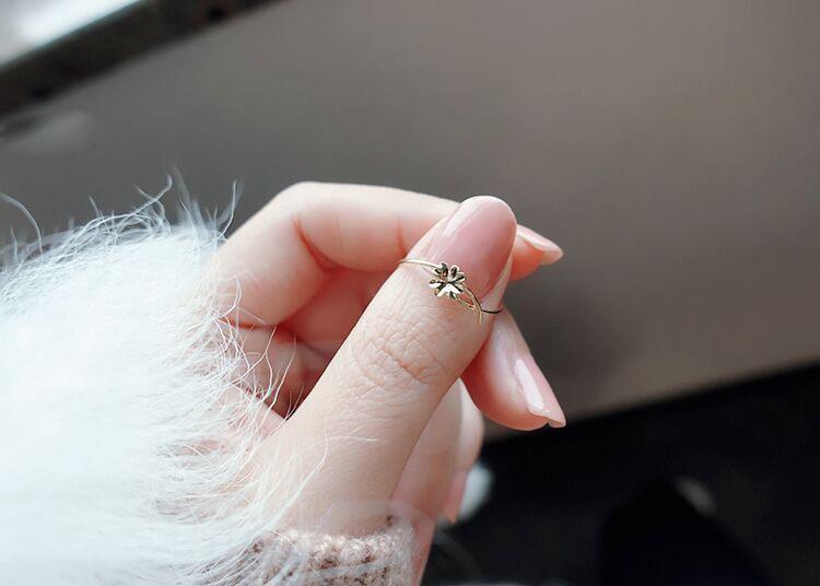 Dainty Flower Princess Ring
