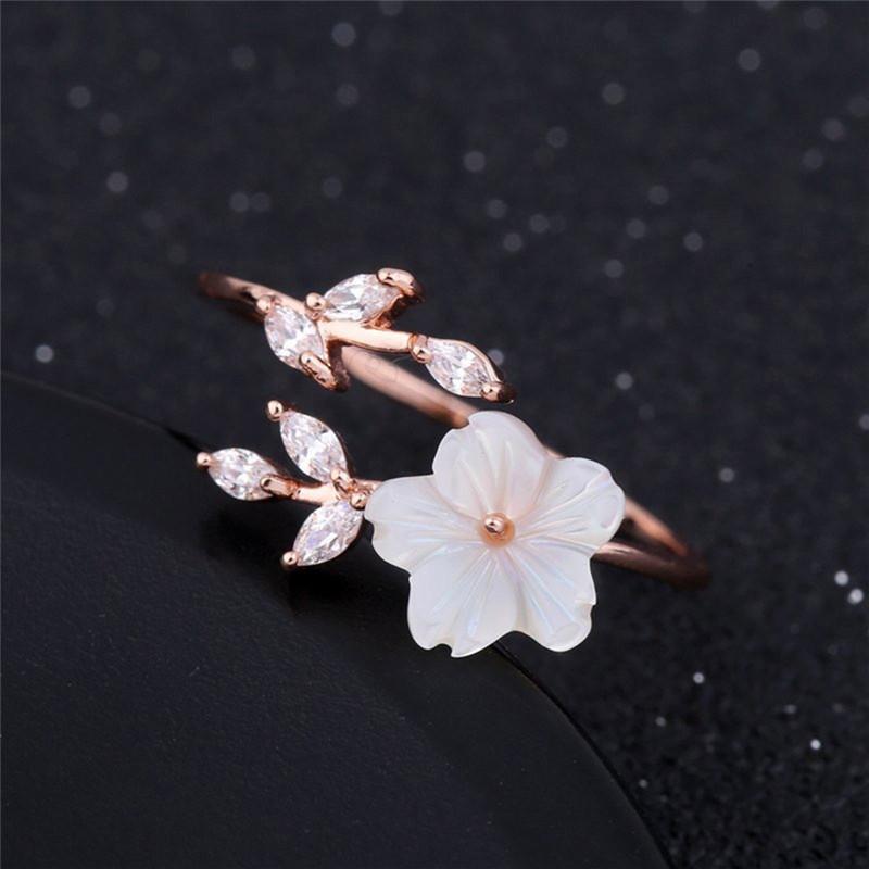 Dainty Flower Gold Ring