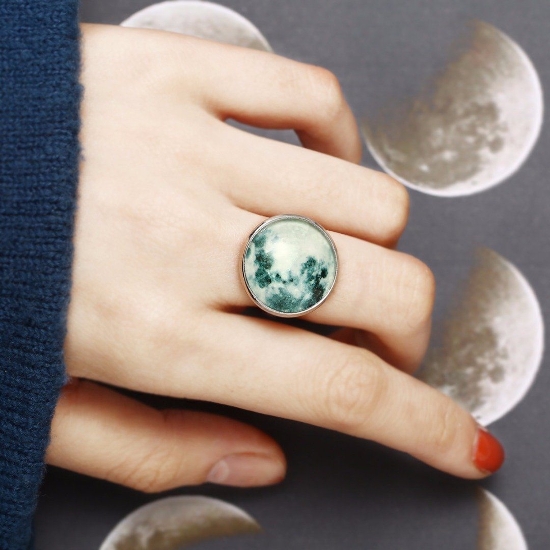 Magical Glow in the Dark Moon Ring