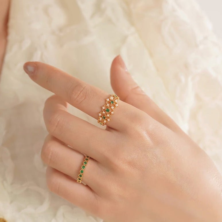 Rosette Emerald Ring