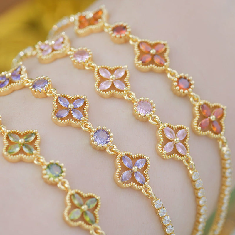 Rosisela Bracelet in Pink