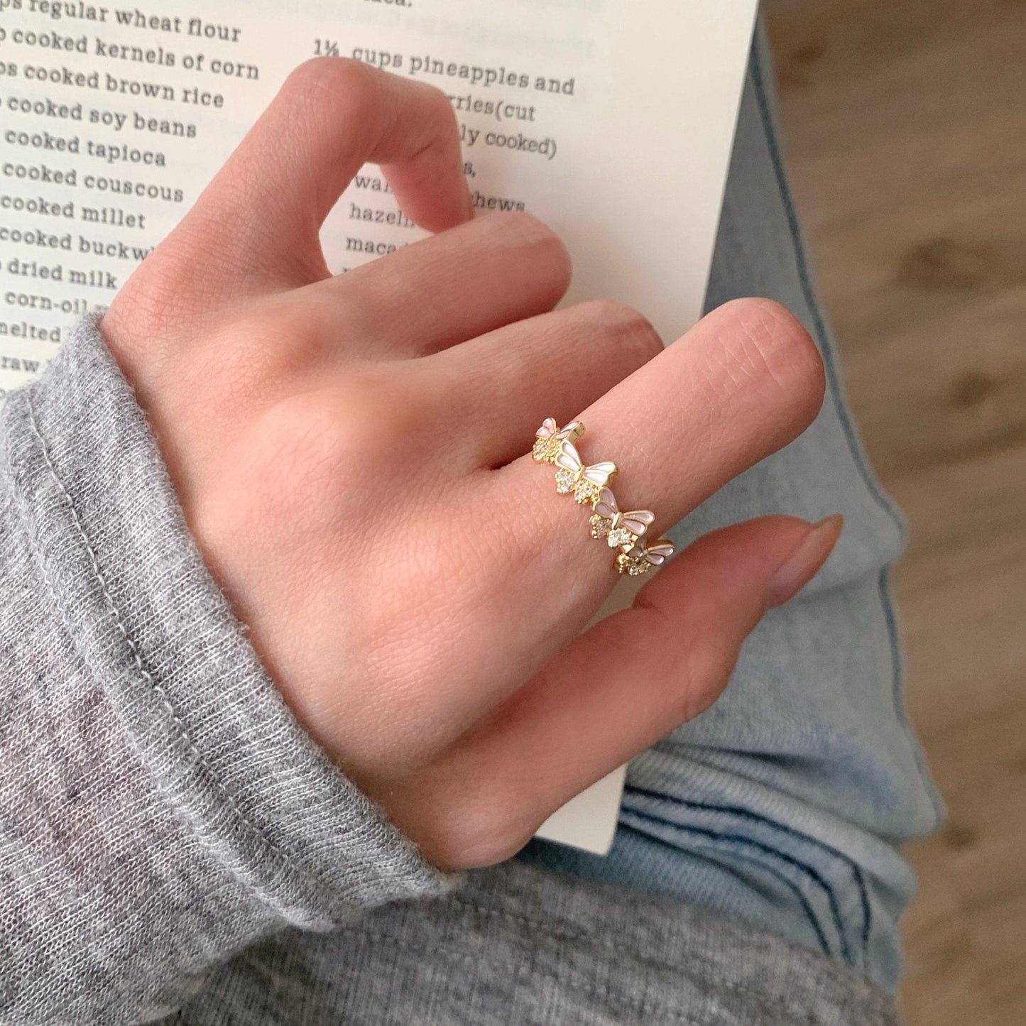 Rosy Flutter Ring