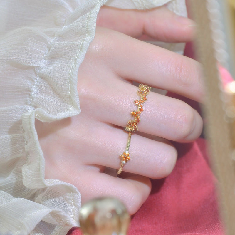 Scarlet Festoon Ring