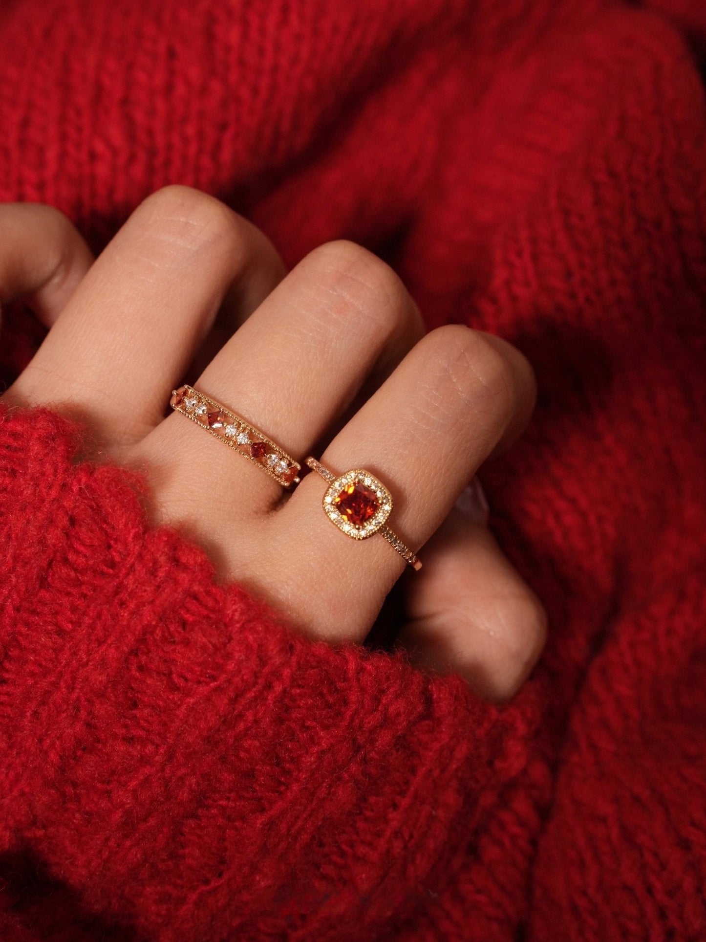 Scarlet Lattice Ring