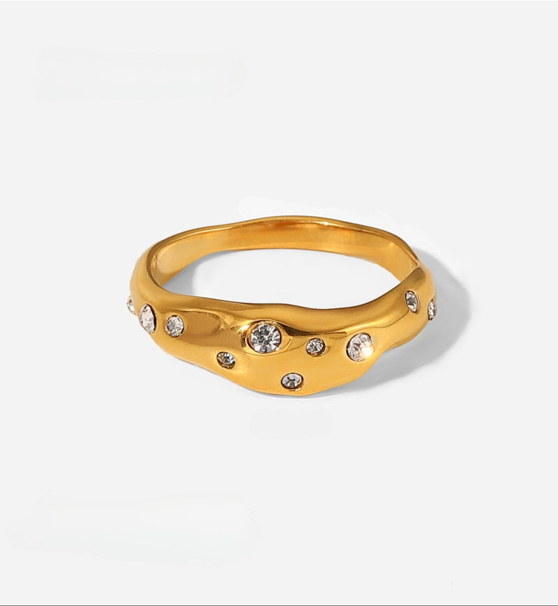 Luxe Bold Crystal Ring
